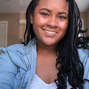 Meet your Posher, Aleya